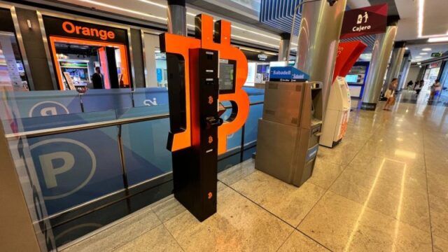 shitcoinsclub_bitcoin_atm_b3c46986c1-4.jpg