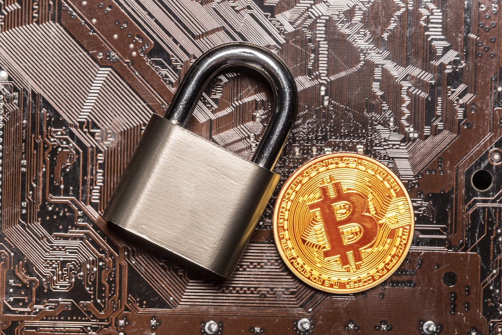 gold bitcoin padlock